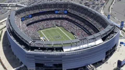 萨拉赫本赛季英超运动战制造机会数领跑，独占五大联赛球员之首。